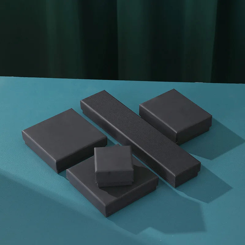 50pcs Black White Brown Kraft Paper Jewelry Gift Box Luxury Cardboard 7x9x3cm Bracelets Earrings Rings Necklaces Packaging Boxes