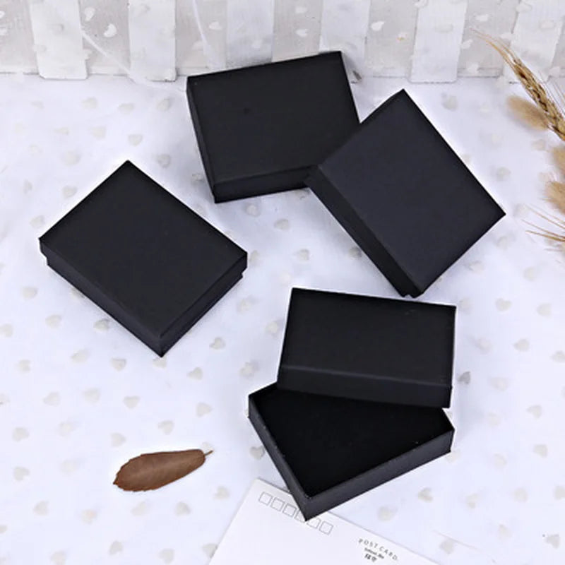 50pcs Black White Brown Kraft Paper Jewelry Gift Box Luxury Cardboard 7x9x3cm Bracelets Earrings Rings Necklaces Packaging Boxes